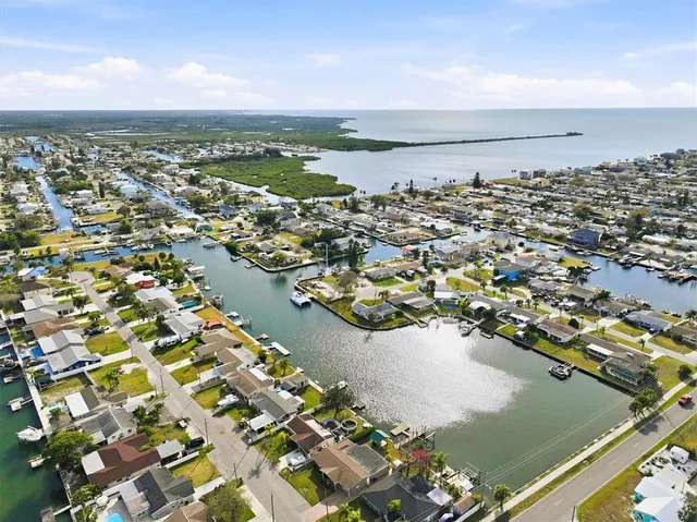 $474,900 | 13711 Evelane Drive, Hudson, FL 34667