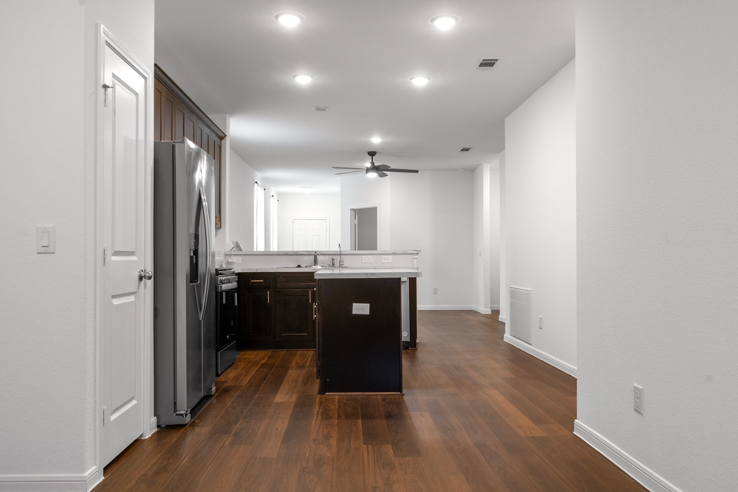 10222 Clearwick Street Houston, TX 77034 - Photo 8 of 24