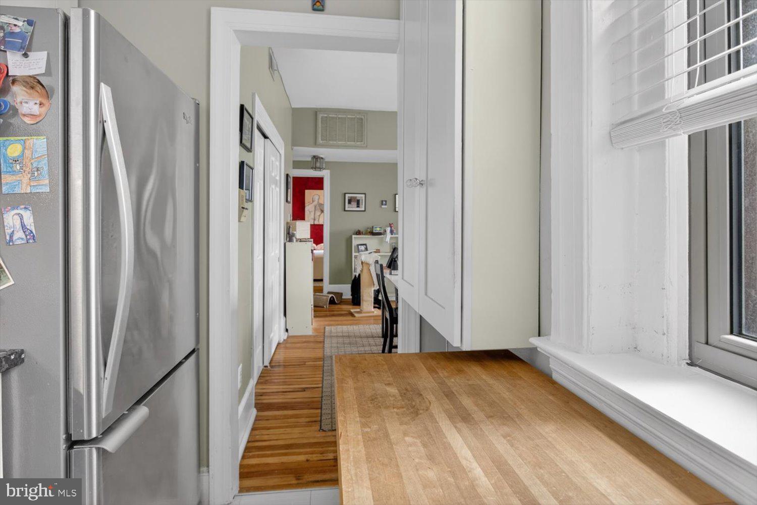 520 E Street Northeast, Unit 205 Washington, DC 20002 - Photo 10 of 23 Natural light and fresh air in the kitchen!