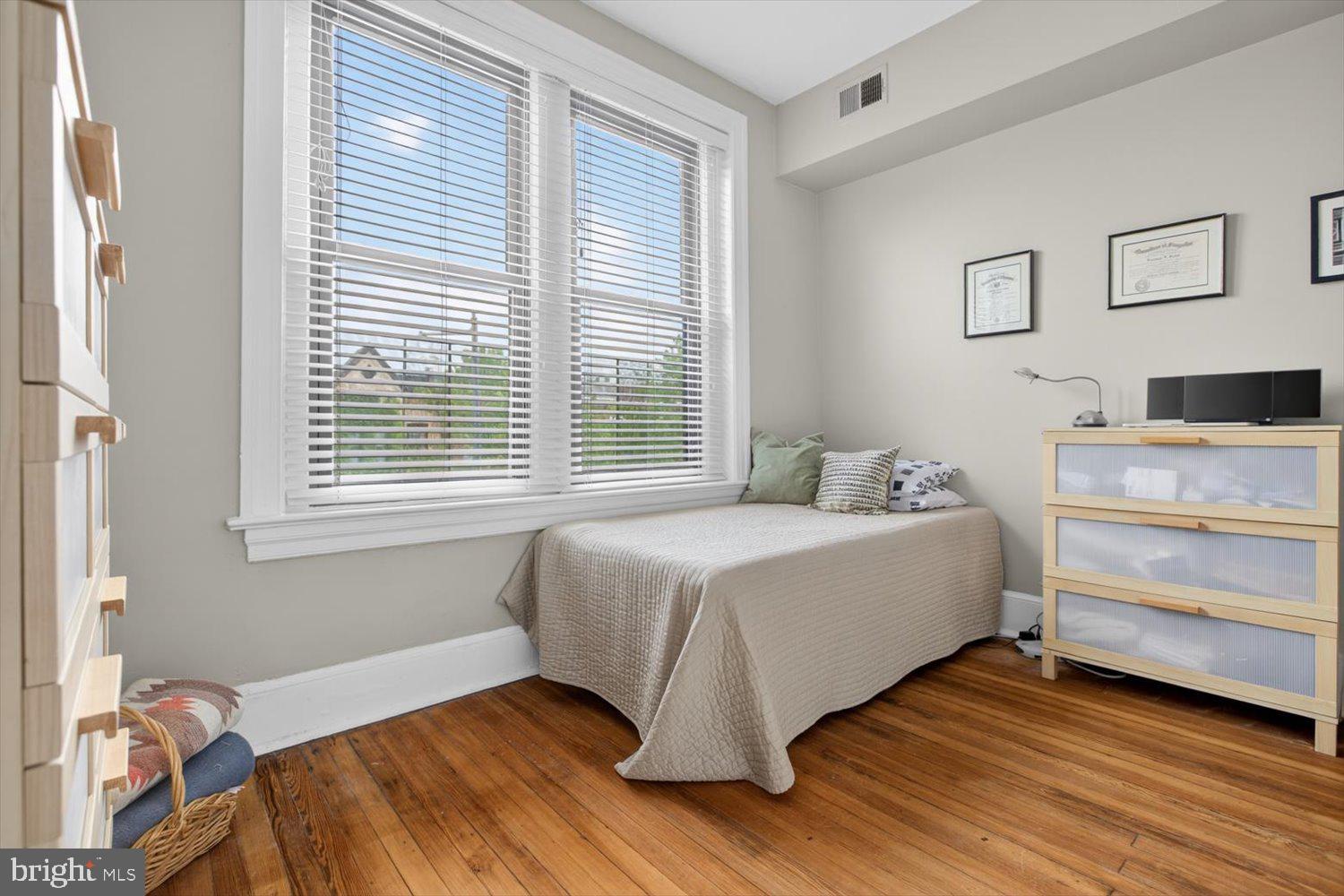 520 E Street Northeast, Unit 205 Washington, DC 20002 - Photo 19 of 23 ...with abundant natural light!