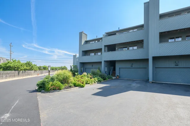 $1,499,900 | 1566 Ocean Avenue, Unit 38, Sea Bright, NJ 07760