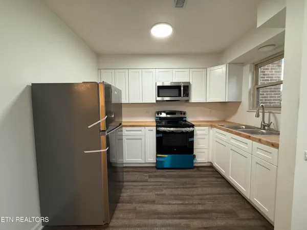 $1,250,000 | 3229 Blue Springs Road, Strawberry Plains, TN 37871
