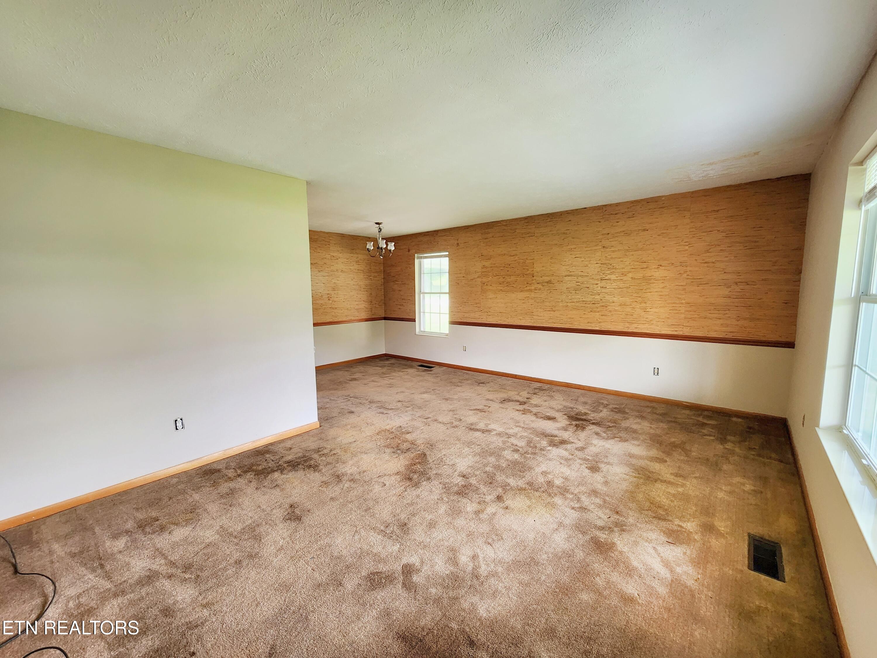 232 Kimberly Road La Follette, TN 37766 - Photo 14 of 24 20250609_112927 (1)