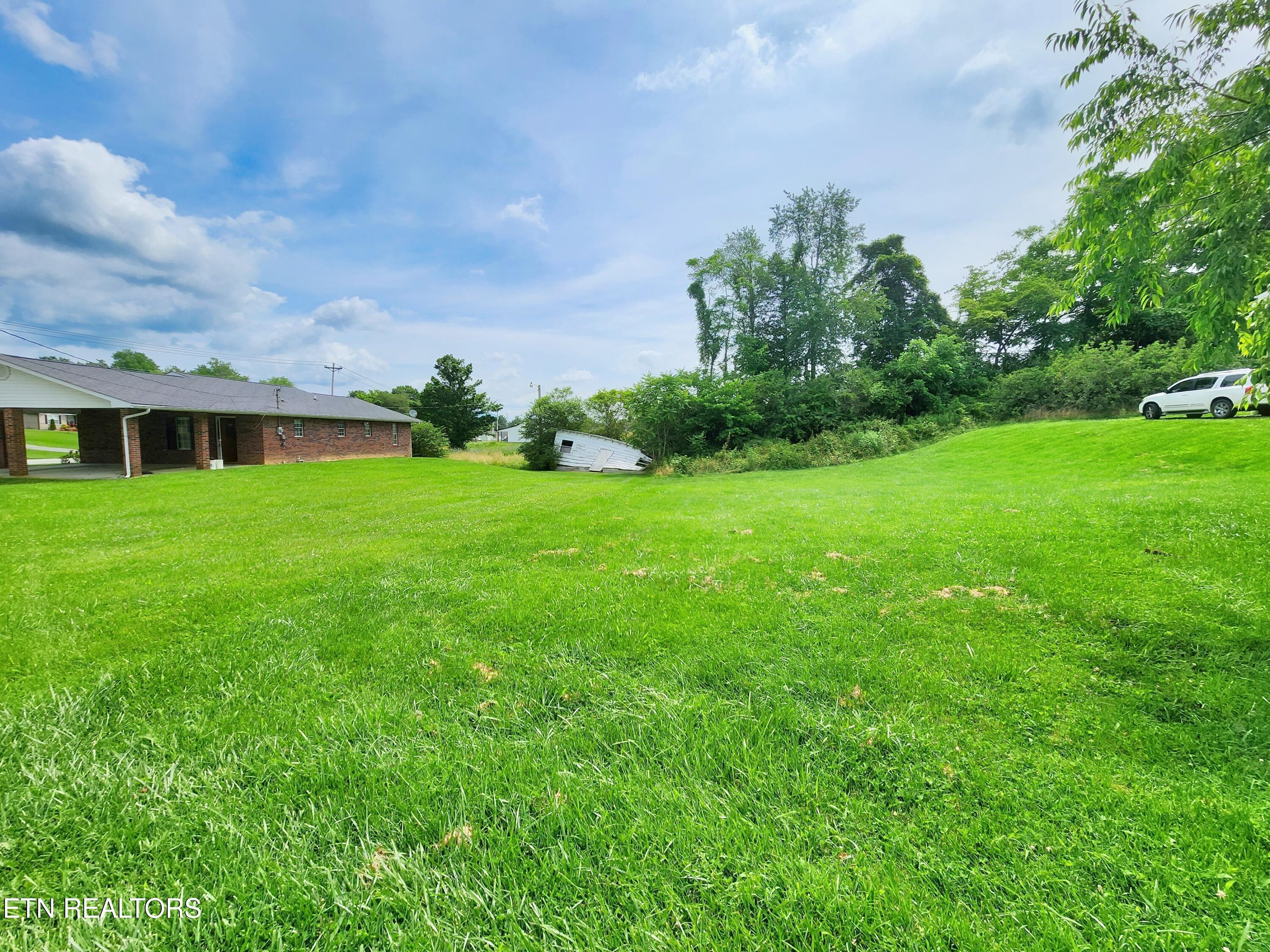 232 Kimberly Road La Follette, TN 37766 - Photo 22 of 24 20250609_112308 (2)