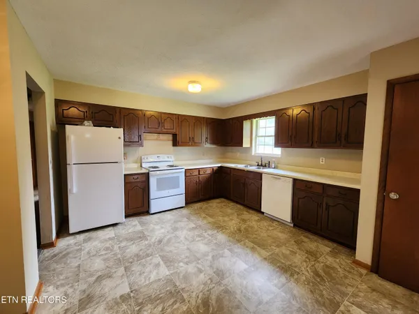 $225,000 | 232 Kimberly Road, La Follette, TN 37766