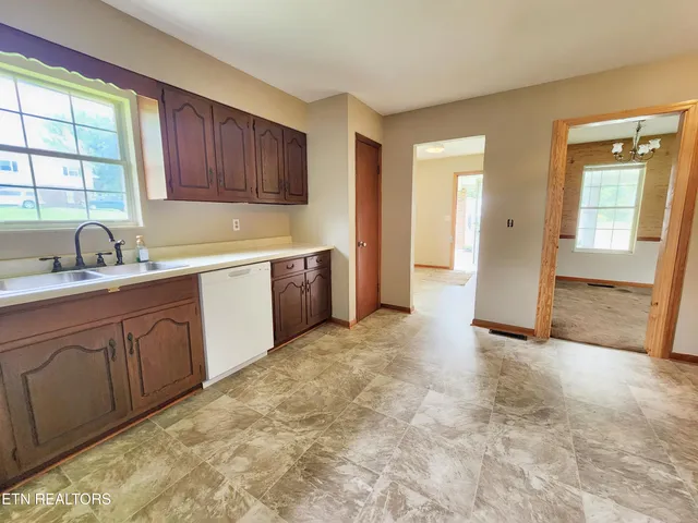 $224,900 | 232 Kimberly Road, La Follette, TN 37766