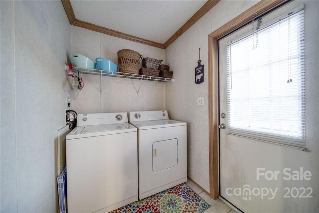 158 Smith Valley Road Sharon, SC 29742 - Photo 25 of 41 a utility room with dryer and washer