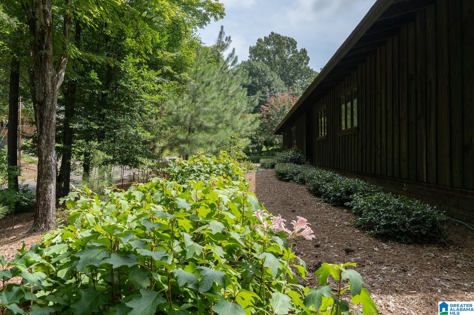 4116 Stone River Road Birmingham, AL 35213 - Photo 9 of 45