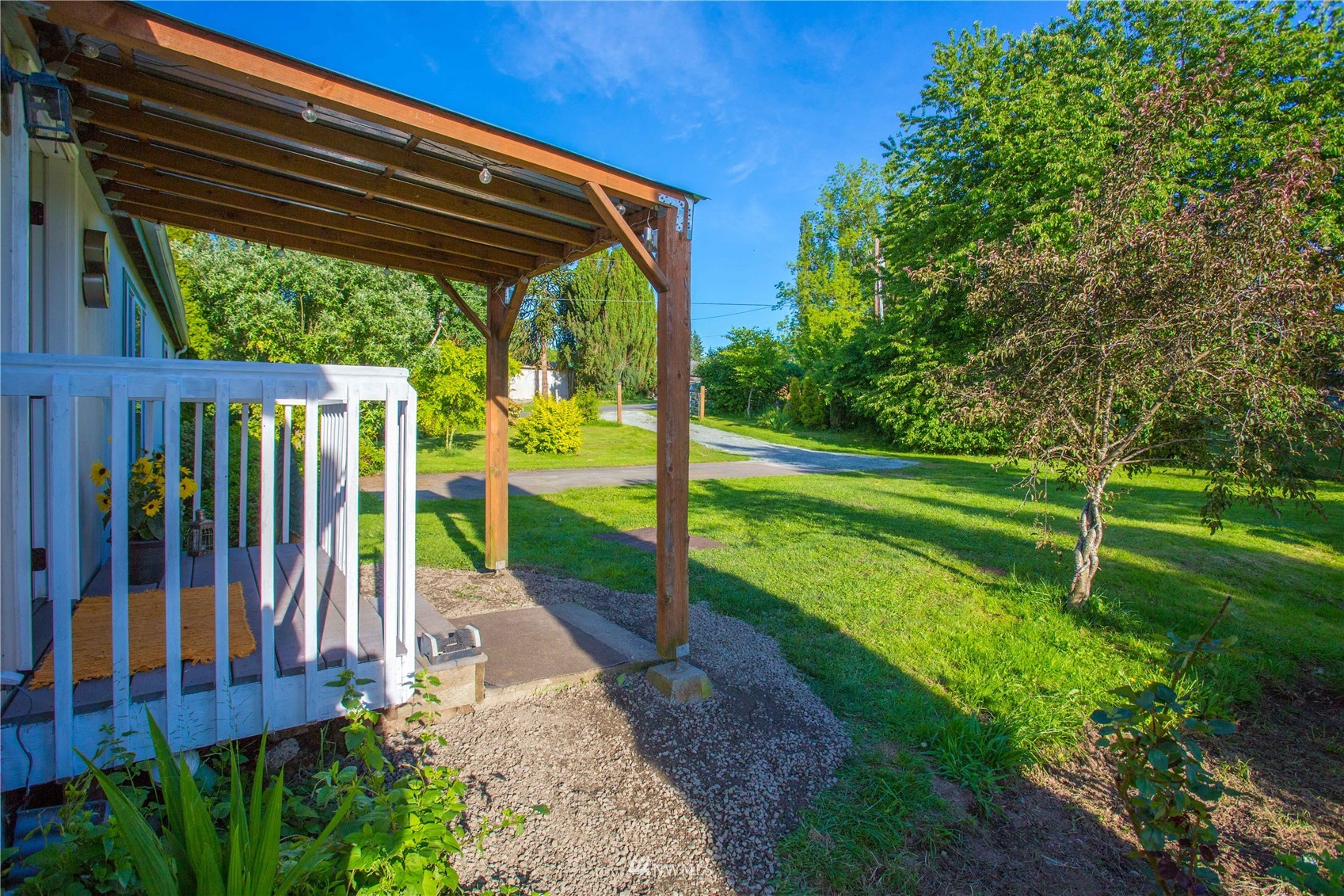 7379 Valley View Road Ferndale, WA 98248 - Photo 4 of 33