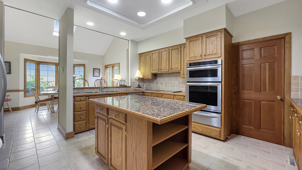 212 Hammond Road Greenwood, SC 29646 - Photo 16 of 40 Open Kitchen
