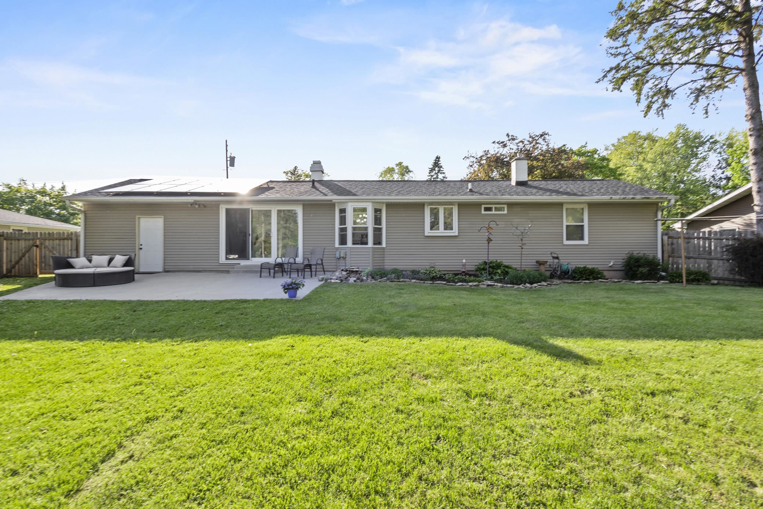 2663 Timber Lane Green Bay, WI 54313 - Photo 42 of 65