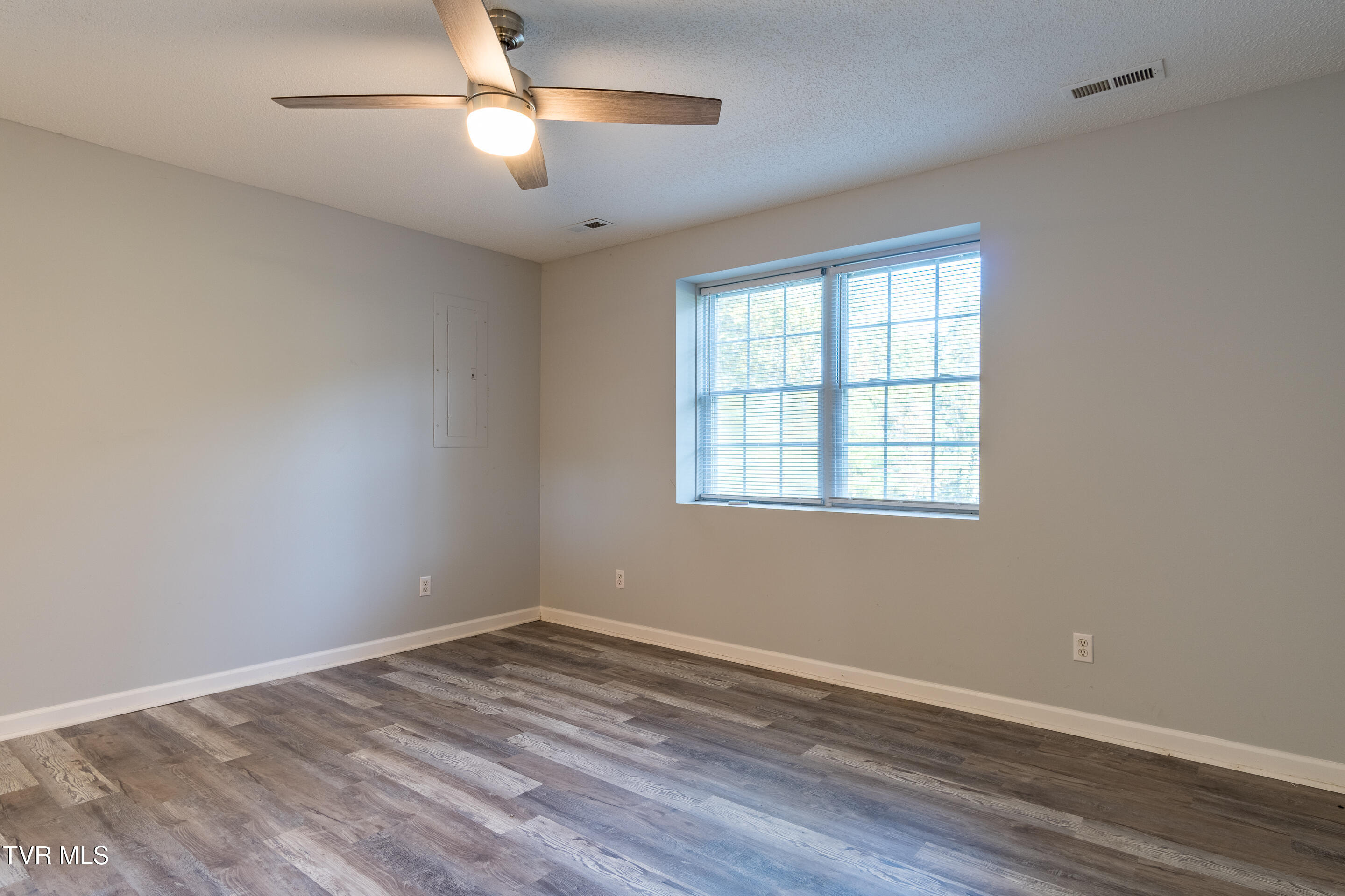 164 Cochran Road Jonesborough, TN 37659 - Photo 18 of 42 interior-15