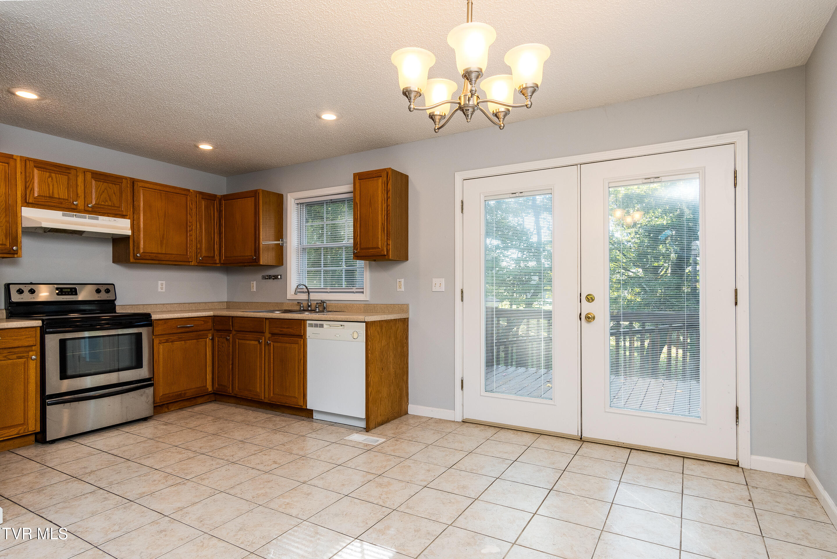 164 Cochran Road Jonesborough, TN 37659 - Photo 4 of 42 interior-5