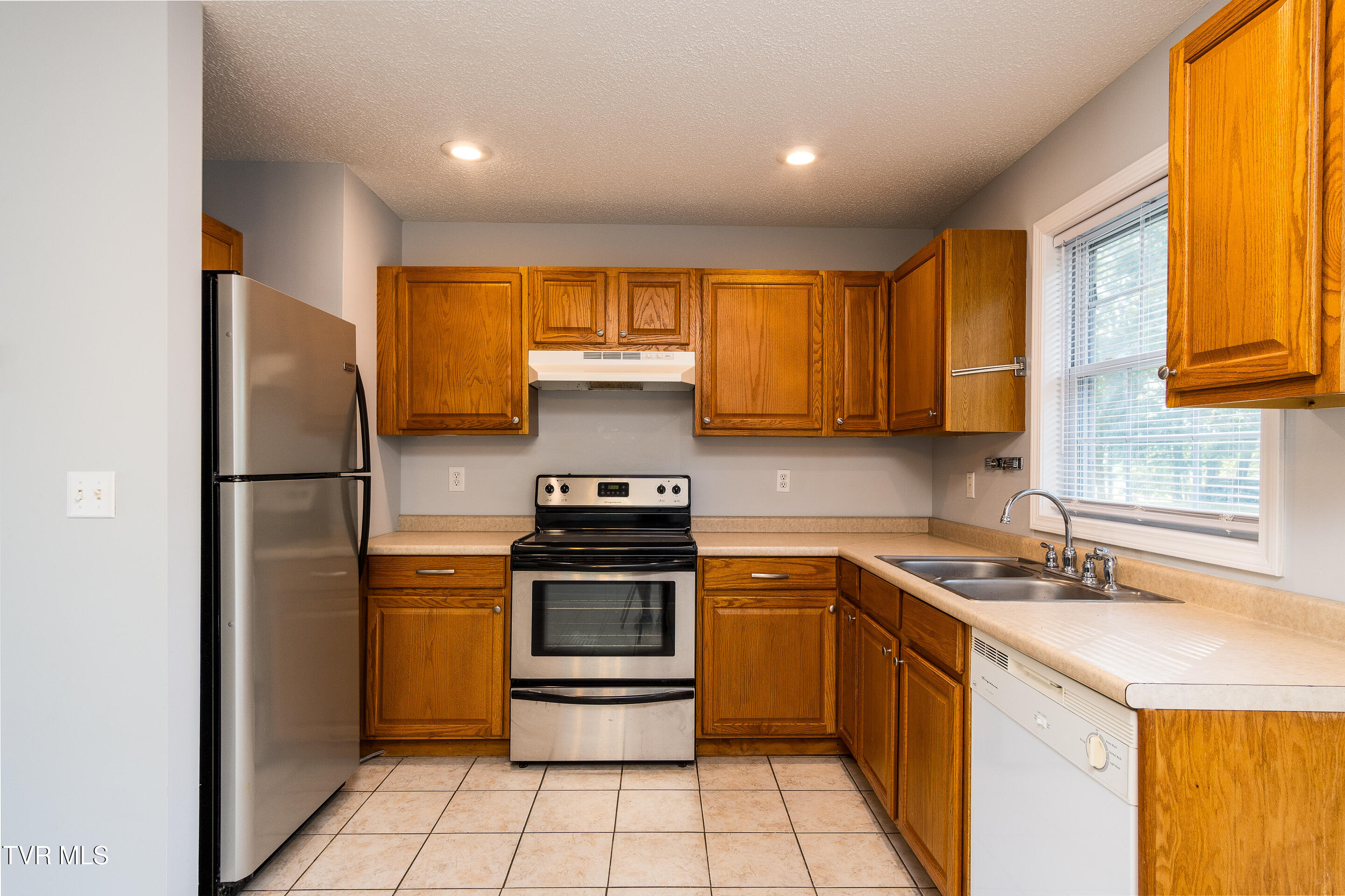 164 Cochran Road Jonesborough, TN 37659 - Photo 9 of 42 interior-6