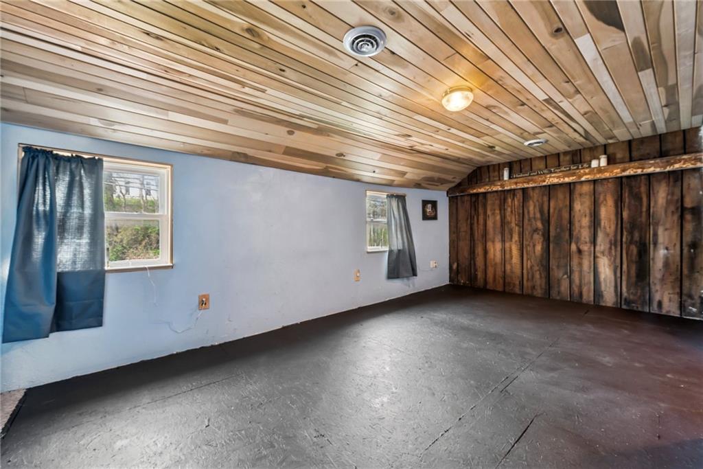 716 White Road White, PA 15490 - Photo 15 of 27