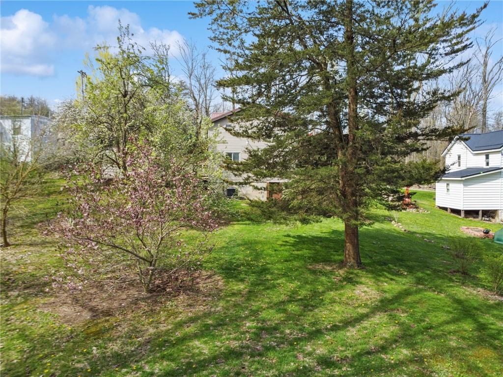 716 White Road White, PA 15490 - Photo 25 of 27