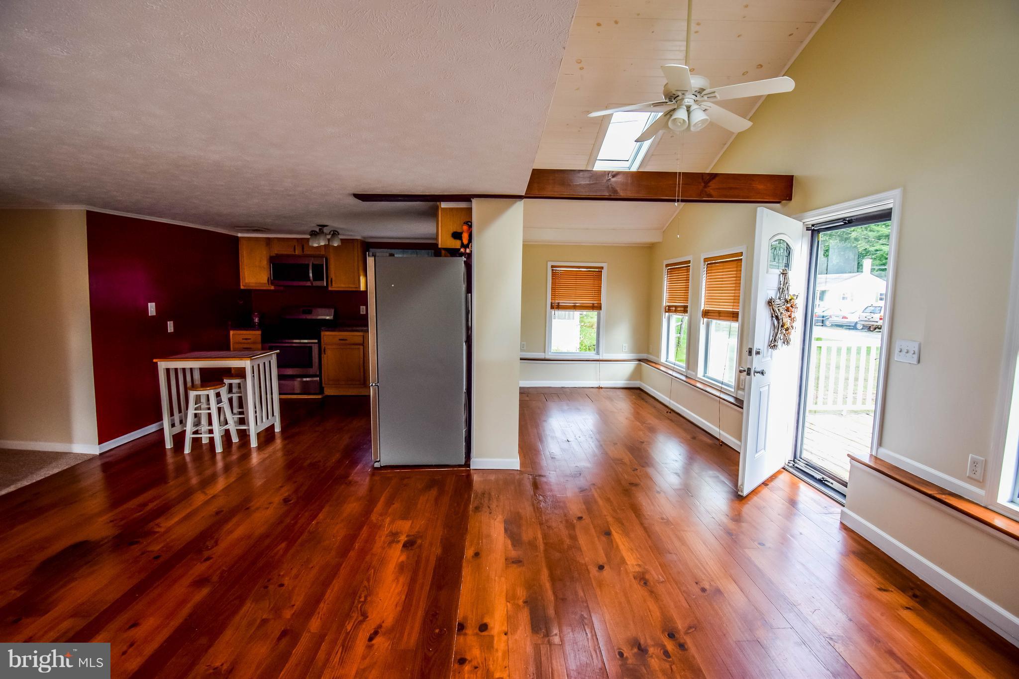1485 Carpenters Point Road Perryville, MD 21903 - Photo 4 of 29 Living Room