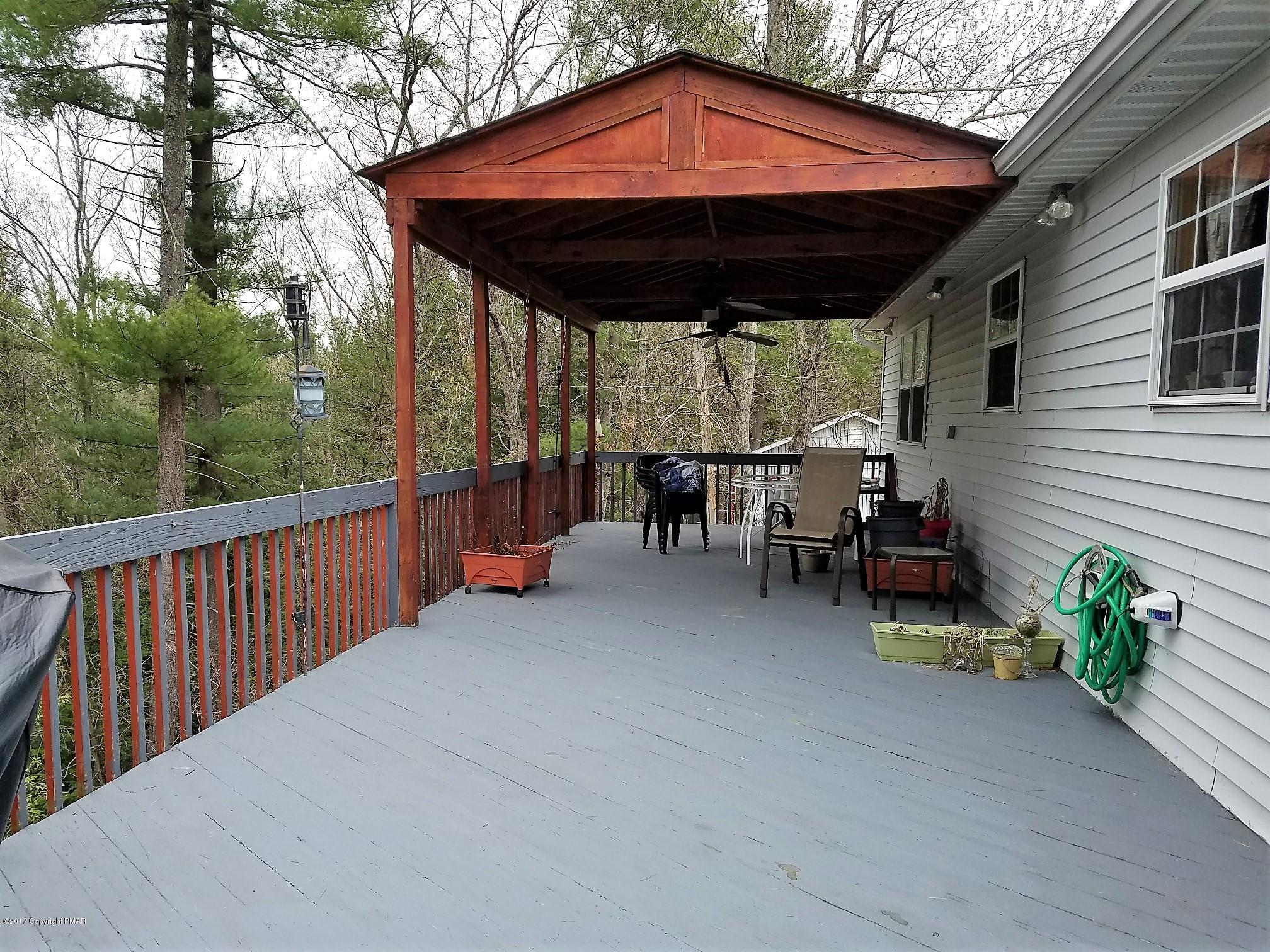 5107 Pine Ridge Road North East Stroudsburg, PA 18302 - Photo 16 of 18 5107 back deck