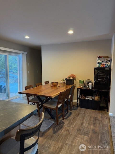 94 Grafton Road Wauconda, WA 98859 - Photo 19 of 37 a room with furniture pool table and flat screen tv