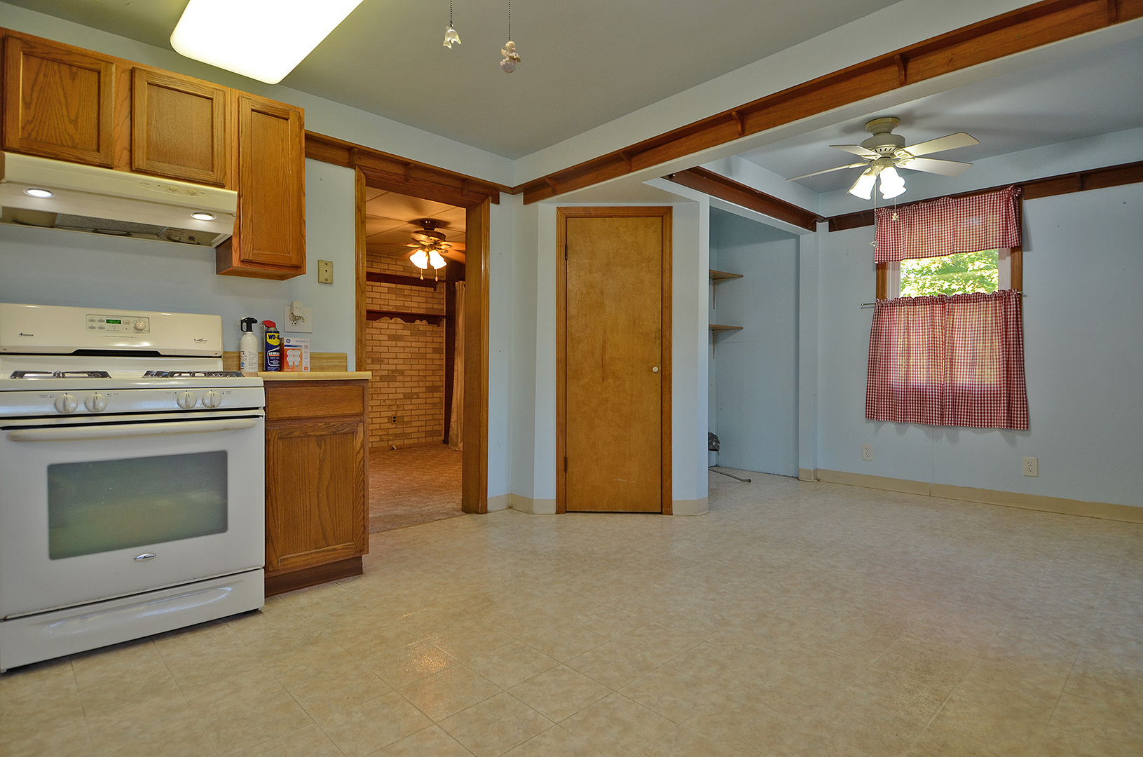 708 Lundy Street Streator, IL 61364 - Photo 15 of 21 a view of an empty room with a fireplace