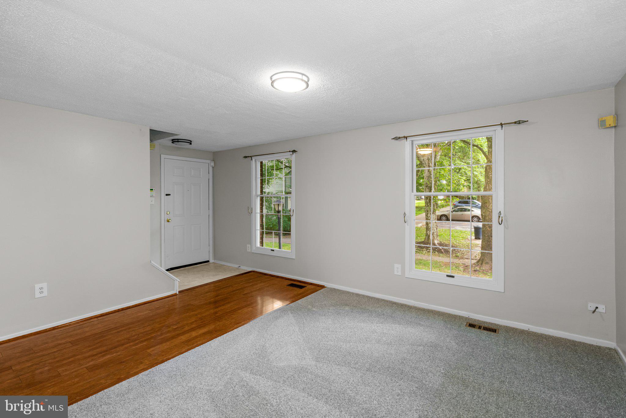 7348 Carved Stone Columbia, MD 21045 - Photo 2 of 55 Living Room Entry