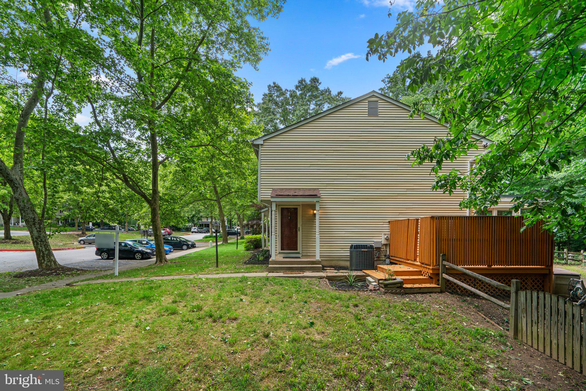 7348 Carved Stone Columbia, MD 21045 - Photo 24 of 55 3 Bedroom 2.5 Duplex w/ close to water