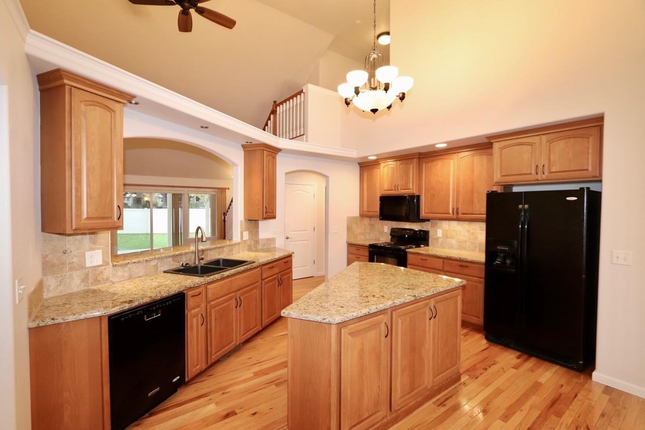16008 East Renz Drive Spokane Valley, WA 99037 - Photo 6 of 49 Gallery Image 6