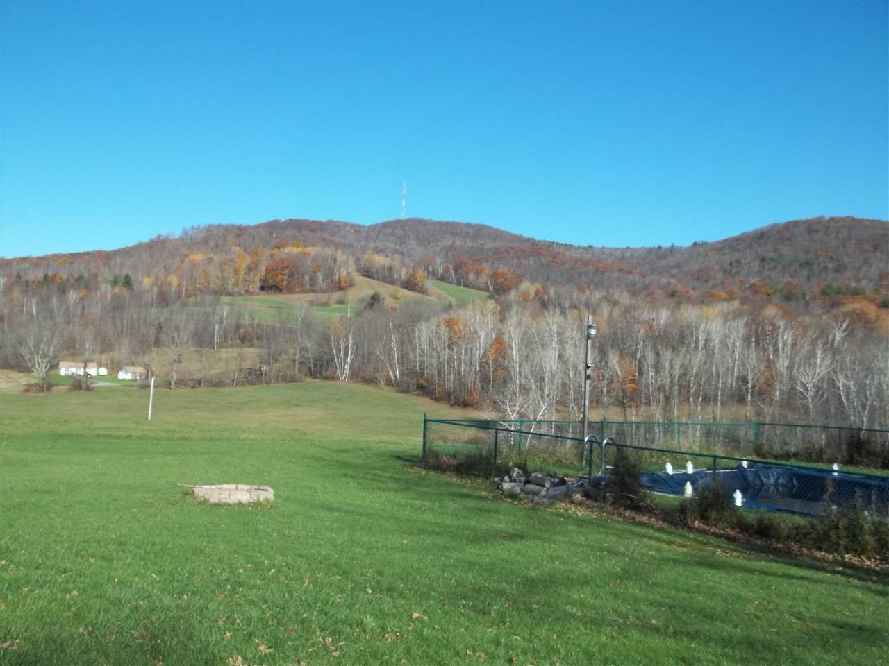 283 Grandpa's Knob Road Castleton, VT 05735 - Photo 4 of 17
