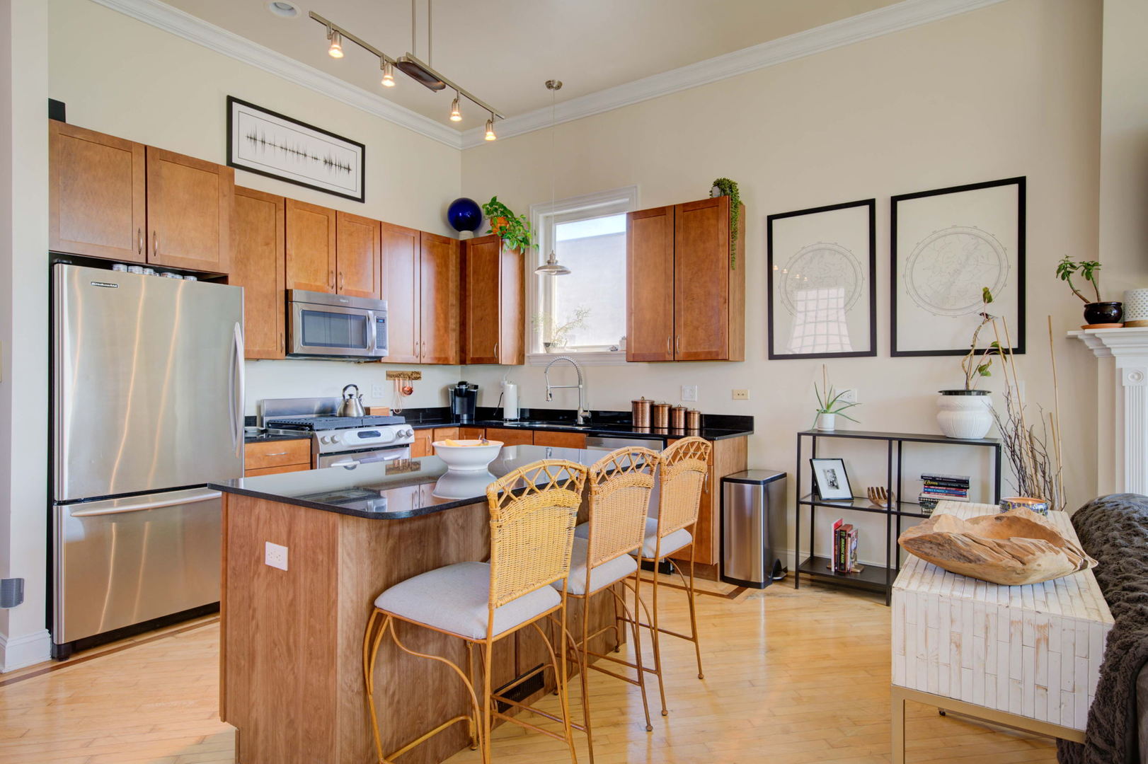 1437 North Artesian Avenue, Unit 3 Chicago, IL 60622 - Photo 11 of 34