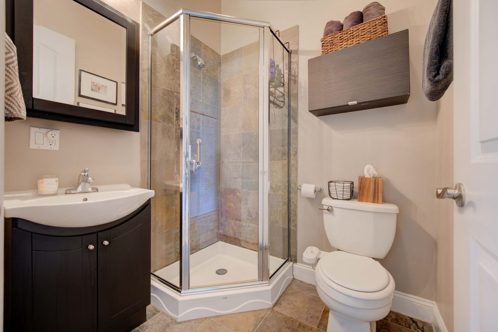 1437 North Artesian Avenue, Unit 3 Chicago, IL 60622 - Photo 17 of 34