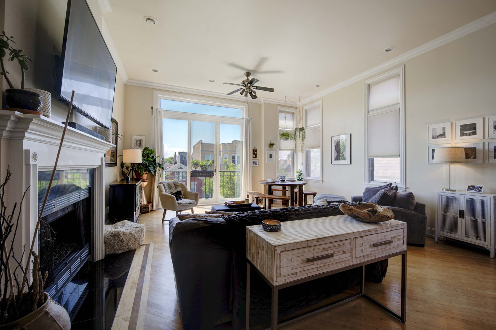 1437 North Artesian Avenue, Unit 3 Chicago, IL 60622 - Photo 4 of 34