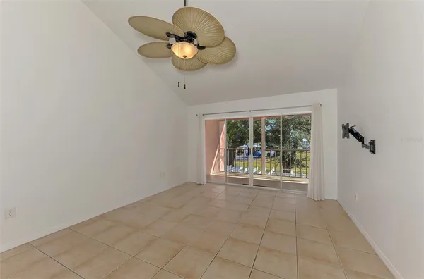 $167,000 | 458 Cerromar Road, Unit 484, Venice, FL 34293