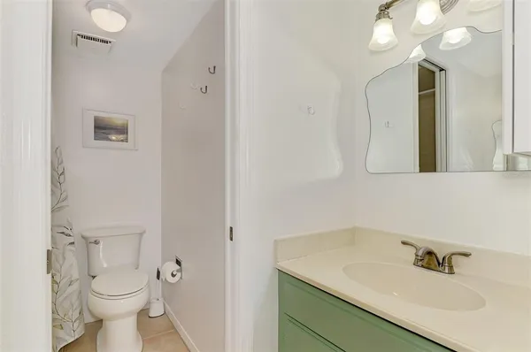 $167,000 | 458 Cerromar Road, Unit 484, Venice, FL 34293