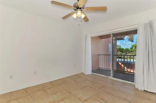 $167,000 | 458 Cerromar Road, Unit 484, Venice, FL 34293