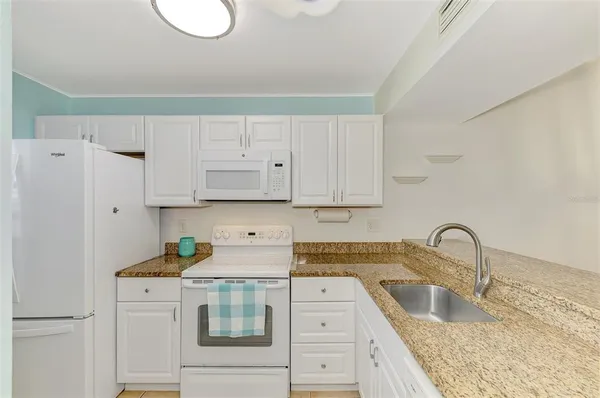 $167,000 | 458 Cerromar Road, Unit 484, Venice, FL 34293