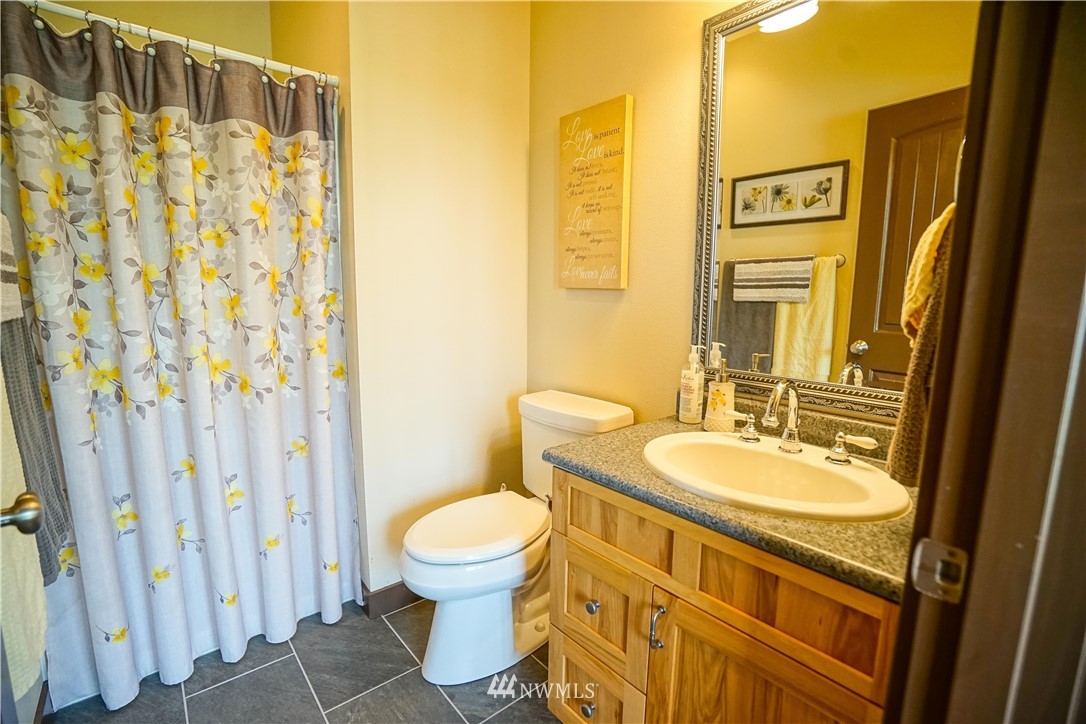 1045 Barnhart Road Lynden, WA 98264 - Photo 14 of 25