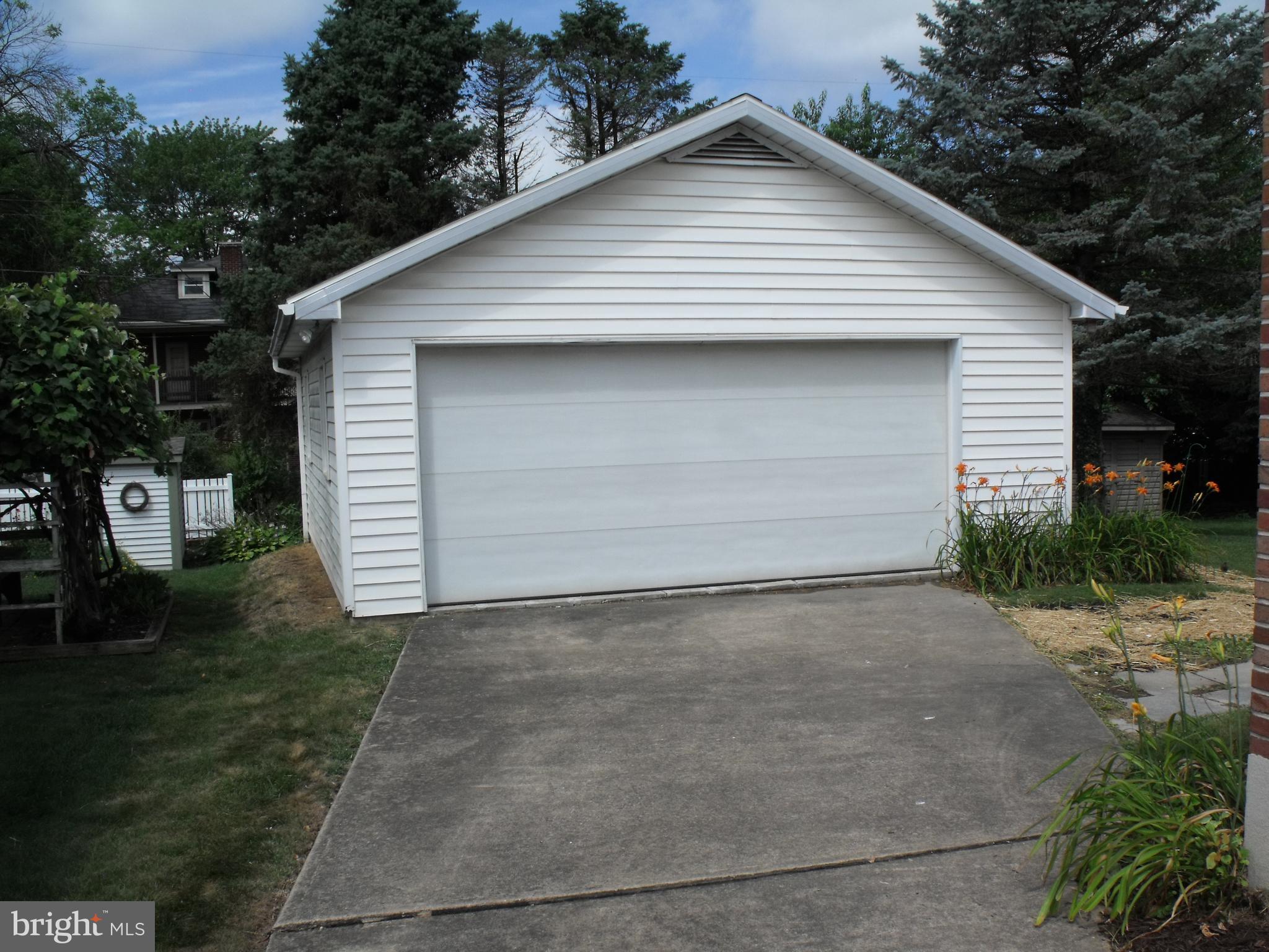 212 Wynwood Road York, PA 17402 - Photo 33 of 33 Gallery Image 33