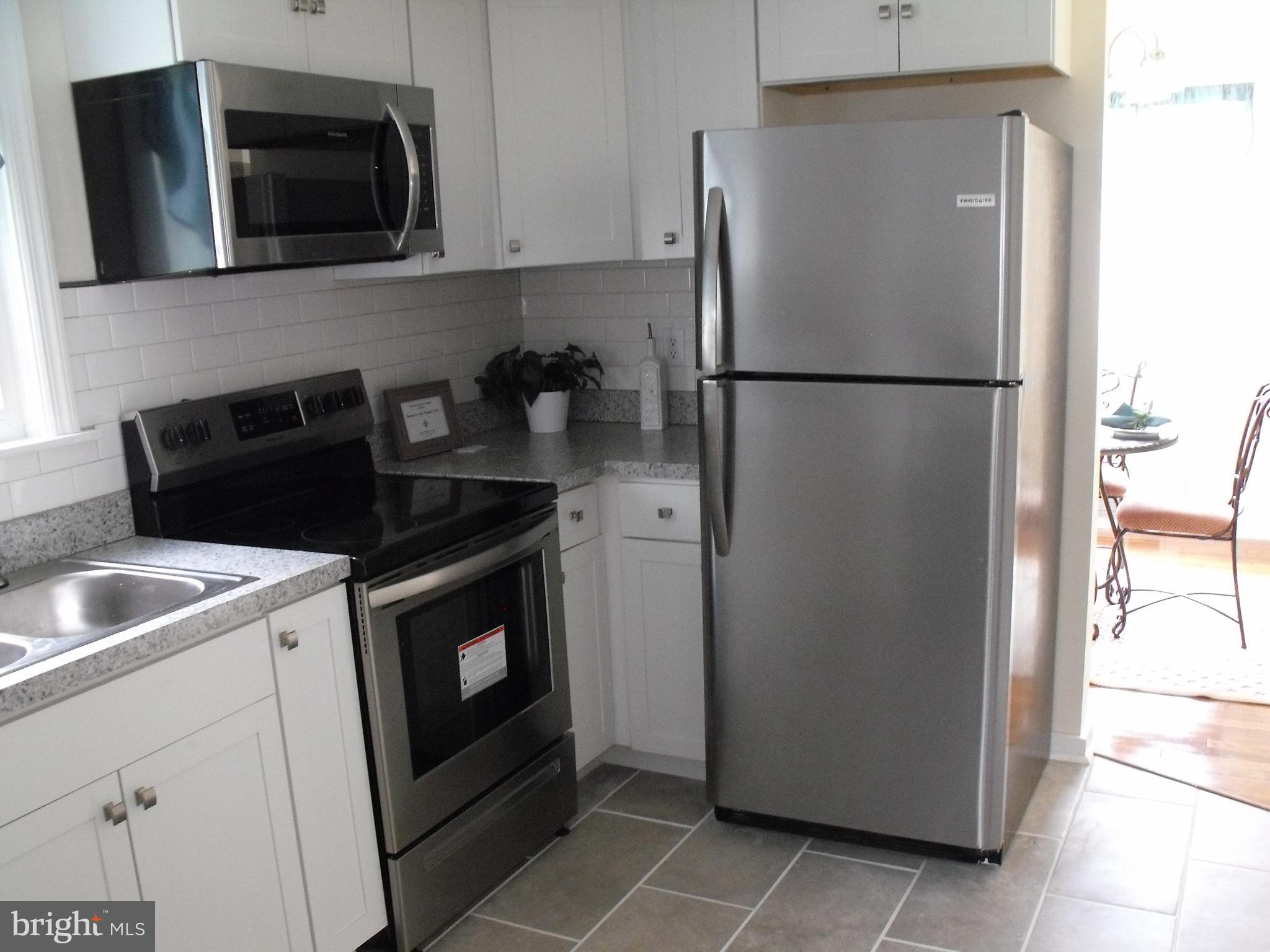 212 Wynwood Road York, PA 17402 - Photo 7 of 33 Gallery Image 7