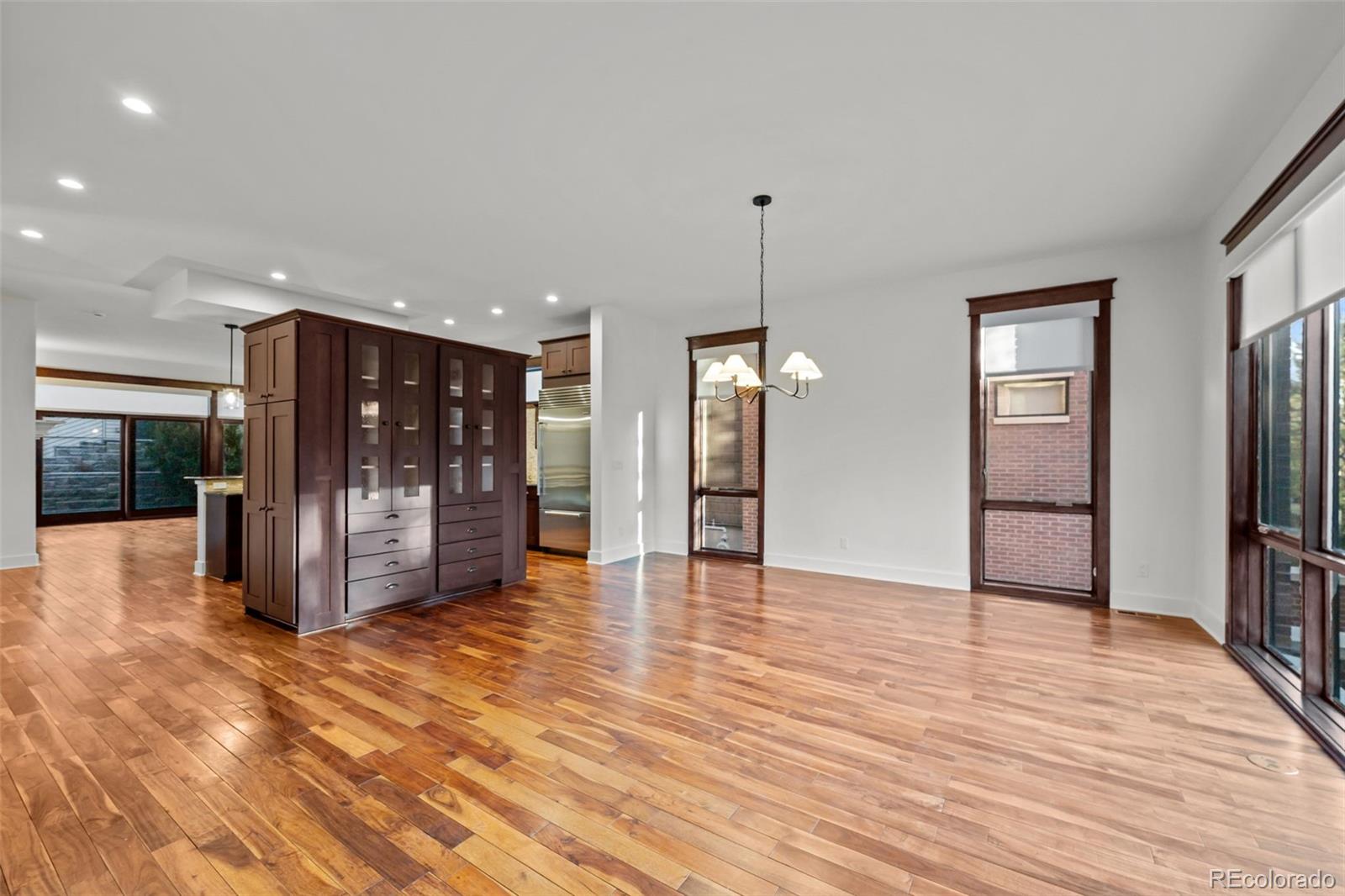 360 Garfield Street Denver, CO 80206 - Photo 5 of 50