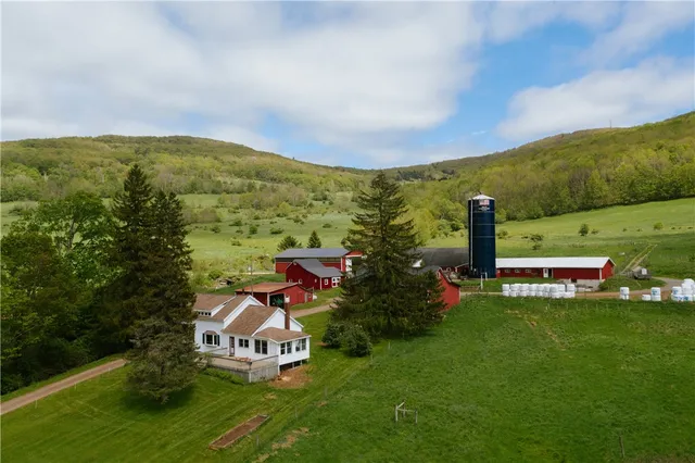 $1,100,000 | 2400 Gladstone Hollow Road, Andes, NY 13731