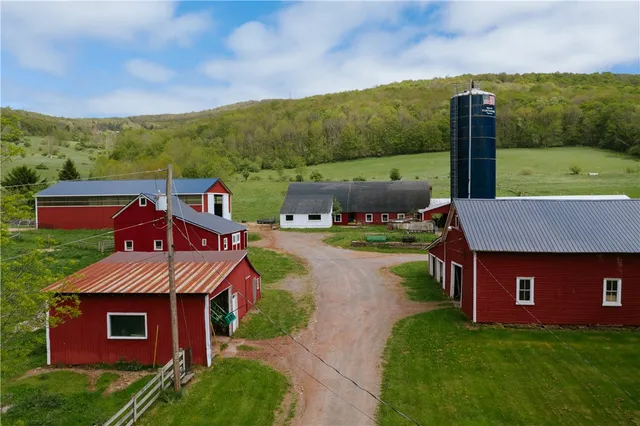$1,100,000 | 2400 Gladstone Hollow Road, Andes, NY 13731