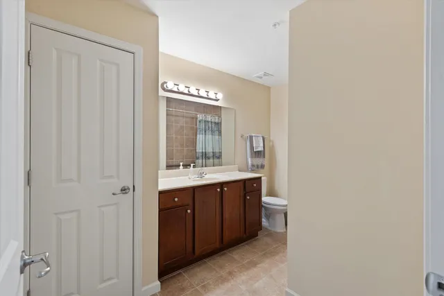 $425,000 | 761 East Stonevillage Drive, Unit 21, Collierville, TN 38017