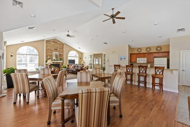 $425,000 | 761 East Stonevillage Drive, Unit 21, Collierville, TN 38017