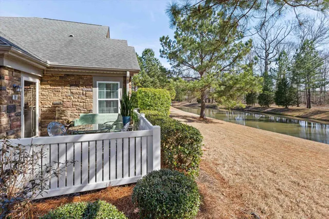 $425,000 | 761 East Stonevillage Drive, Unit 21, Collierville, TN 38017