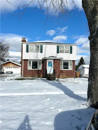$299,999 | 105 Rondelay Drive, Cheektowaga, NY 14227