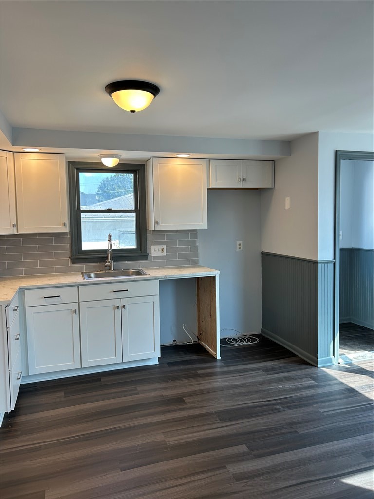 105 Rondelay Drive Cheektowaga, NY 14227 - Photo 9 of 34 KITCHEN