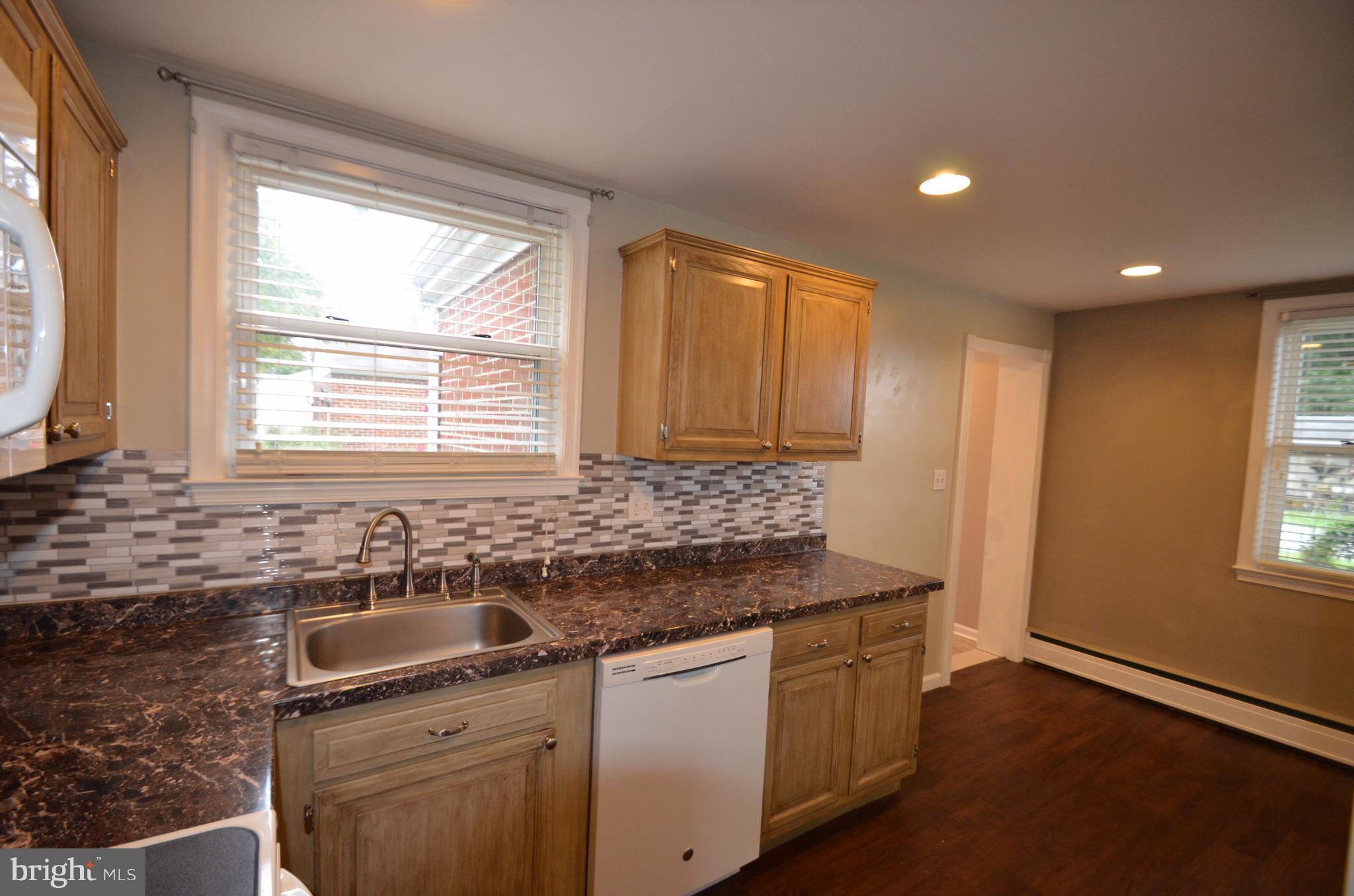 7701 Carter Road Sykesville, MD 21784 - Photo 11 of 24 Kitchen