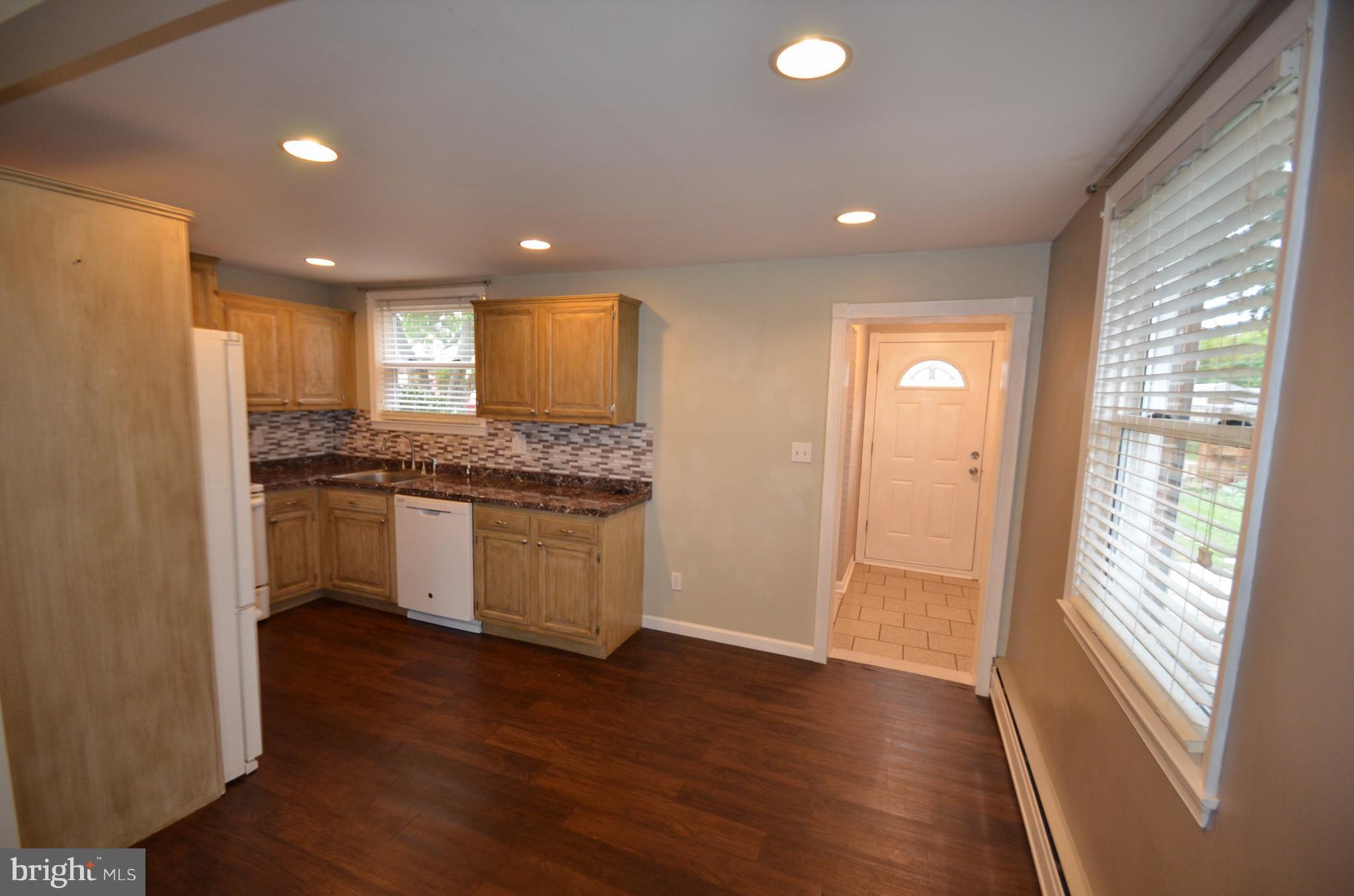 7701 Carter Road Sykesville, MD 21784 - Photo 8 of 24 Kitchen