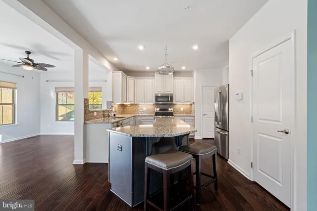 $815,000 | 2044 Scarlet Pine Road, Dumfries, VA 22026