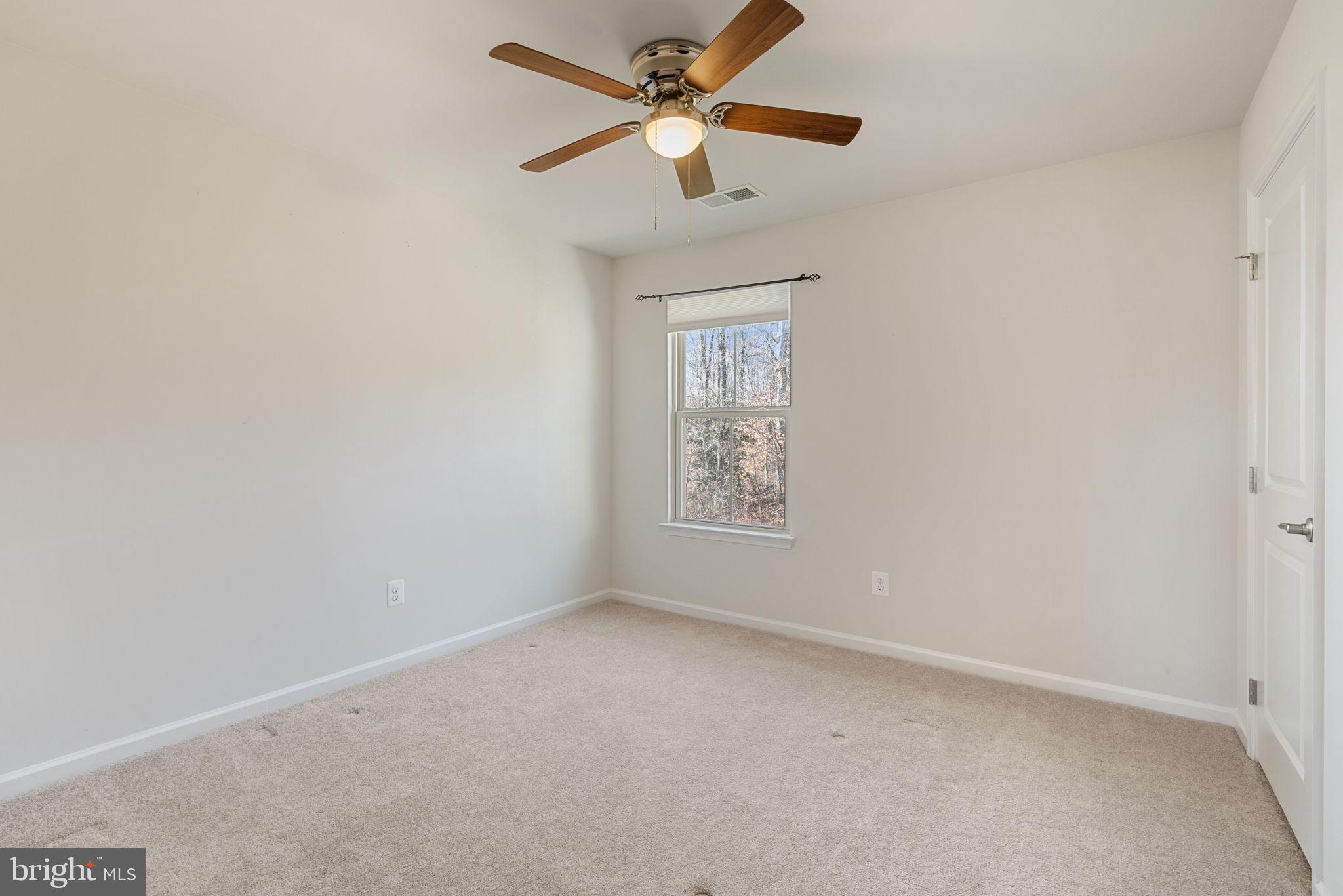 2044 Scarlet Pine Road Dumfries, VA 22026 - Photo 36 of 85